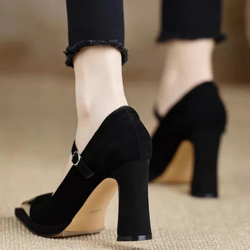 Thea | Mora Elegant Pumps